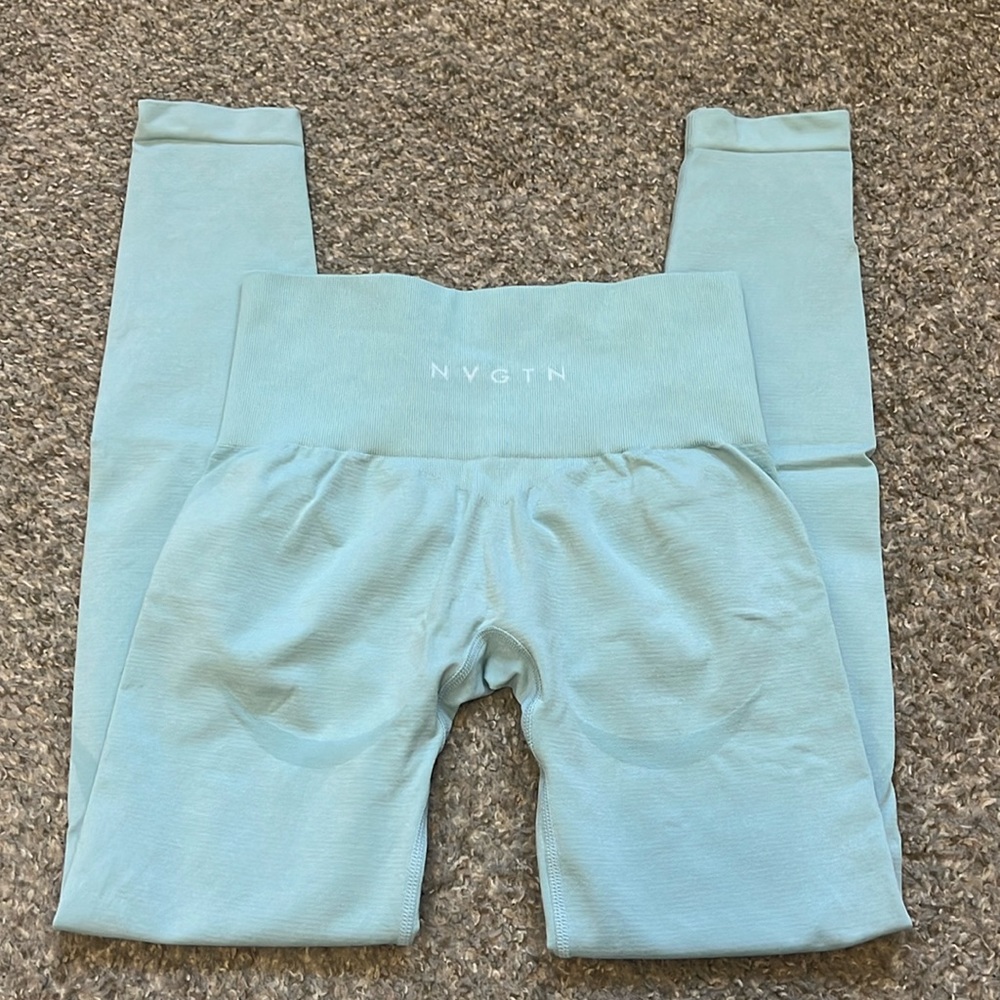 NVGTN light blue contour seamless leggings XS.